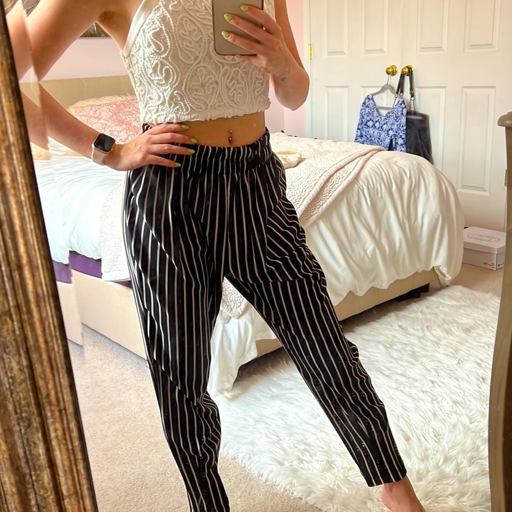Small pants great condition with airy material